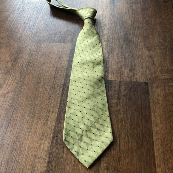 Kiton “Seven Fold” Hand Made Silk Tie - Picture 6 of 6